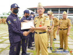11 TKSK di Pesisir Barat Terima Penghargaan dari Bupati Agus di HUT ke-13