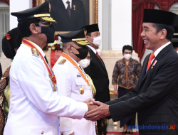 Presiden Jokowi Lantik Sri Sultan Hamengkubuwono X dan KGPAA Paku Alam X sebagai Gubernur-Wagub DI Yogyakarta 2022-2027