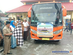 15 Jamaah Umroh asal Pesisir Barat Dilepas Wabup-Ketua TP PKK