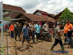 Bupati Dendi Sebut Banjir Bandang Akibat Hulu Hutan Gundul Karena Pembalakan Liar