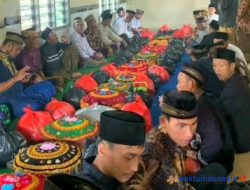 Unik, Masyarakat Marga Punduh Gelar Khuwah Setelah Shalat Ied