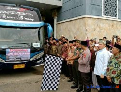 Bupati Dendi Lepas Keberangkatan 130 JCH Asal Pesawaran