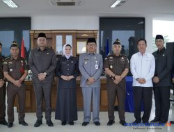 Bupati Agus Lantik 2 Pejabat di Lingkungan Pemkab Pesisir Barat