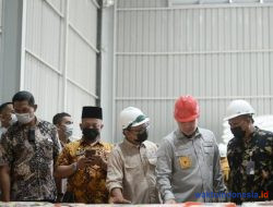 Bupati Dendi – Asisten II Lampung Lepas Bantuan Pangan Bulog