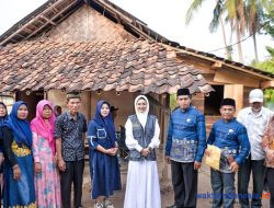 Ny Bupati Dendi Gandeng Baznas Salurkan Bantuan Bedah Rumah Warga Kedondong