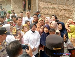 Mensos Risma Kunjungi Anak Yatim Piatu Korban Perundungan di Gedong Tataan Pesawaran
