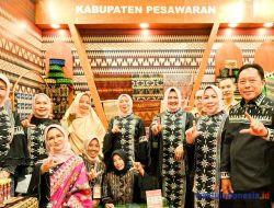 Nanda Indira Dendi Kembali Tampilkan Sulam Jelujur di Inacraft 2024 Jakarta