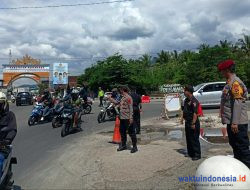 H-4 Lebaran, Arus Lalulintas Mulai Padat di Simpang Tugu Pengantin Gedongtataan