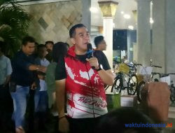 Bersama Bupati Dendi, Ribuan Masyarakat Nobar Indonesia VS Uzbekistan