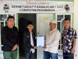 Banner Dirusak OTK, Relawan Nanda – Anton Lapor ke Panwascam Teluk Pandan