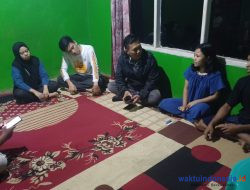 Tertangkap, Diduga Tim Cabup Aries Sandi Bagi Uang di Gedongtataan