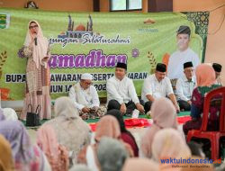 Bupati Nanda Safari Ramadan dan Gelar Bazar Ramadan di Tegineneng Pesawaran